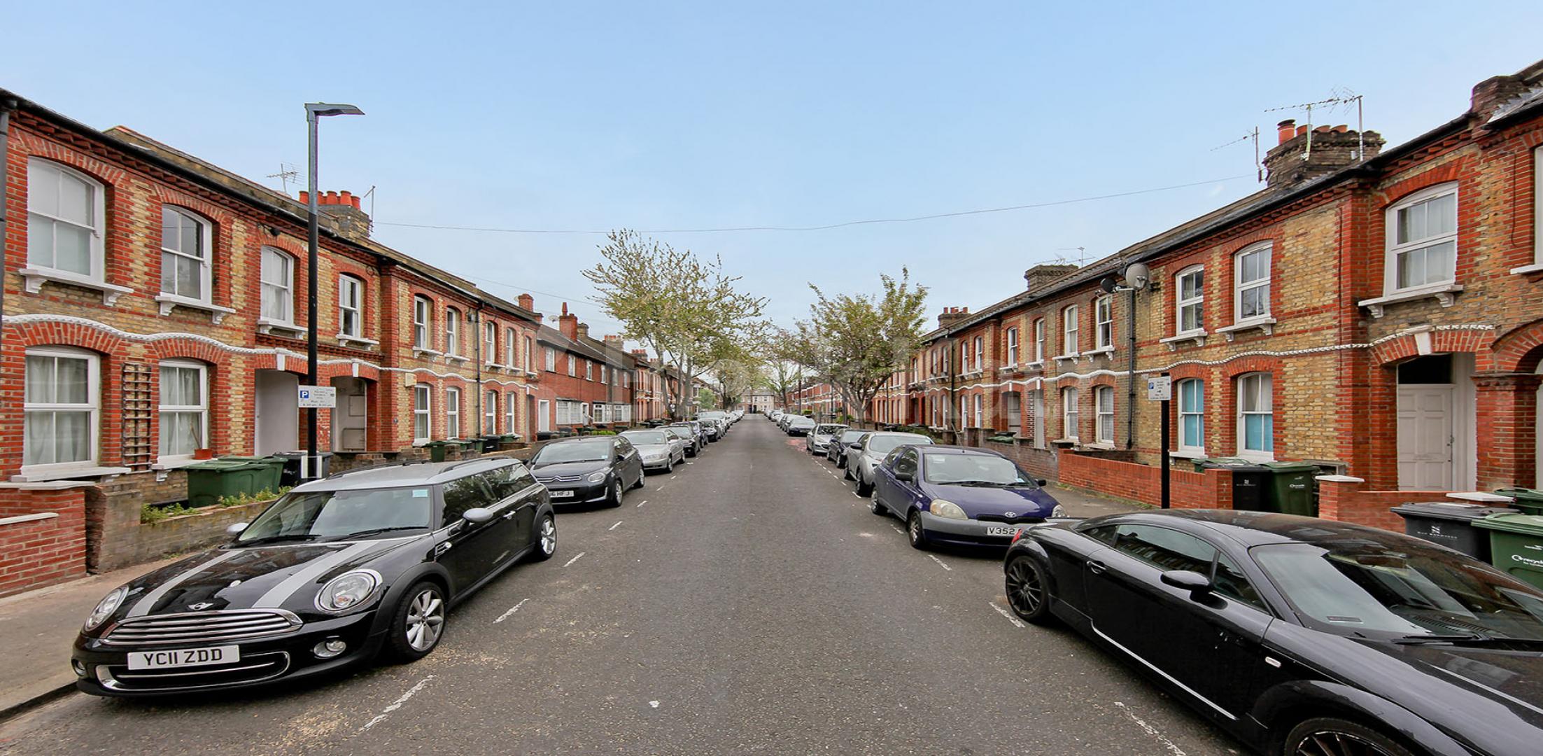 			NEW INSTRUCTION, 1 Bedroom, 1 bath, 1 reception Apartment			 Glenelg Road, Brixton/Clapham 